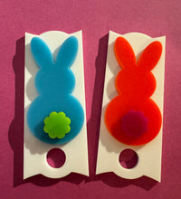 Load image into Gallery viewer, Easter Tumbler Topper Name Plate