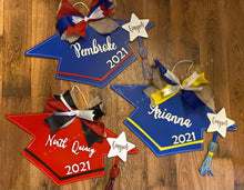Load image into Gallery viewer, Personalized Graduation Decor Wall Hanger