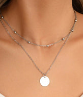Women's Double Layer Locking Collar Chain With Vintage Simple Faux Pearl Chain & Round Plate Pendant Necklace