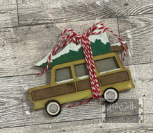 Load image into Gallery viewer, Griswald Family Car Ornament - Christmas Vacation
