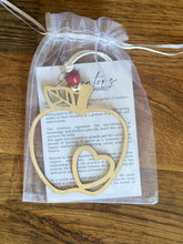 Load image into Gallery viewer, Apple Story Card Ornament - The Educators Orchard - Teacher | School | Professor
