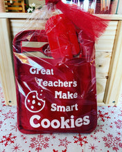 Load image into Gallery viewer, Personalized Potholder Set w/Cookie Mix &amp; Spatula
