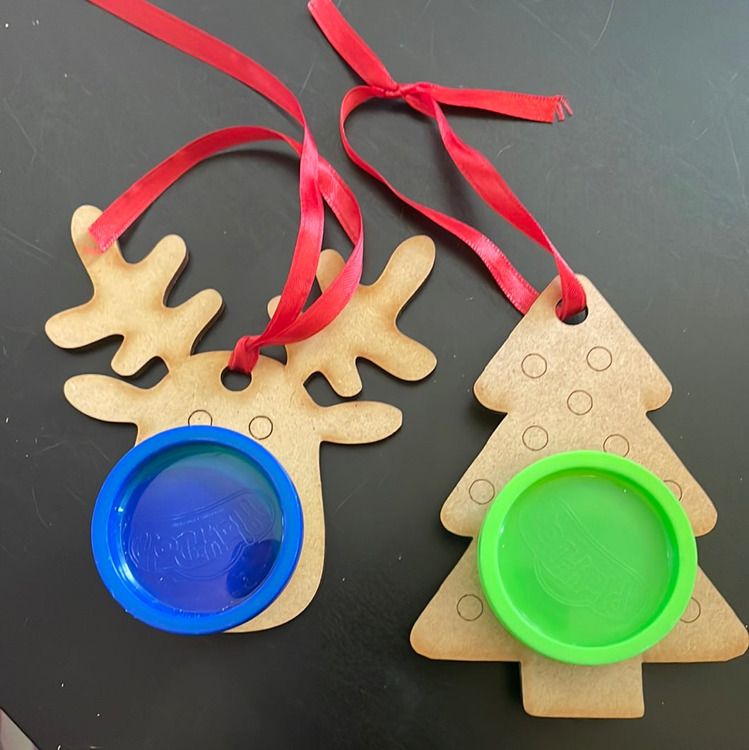 Kids color n play doh ornaments